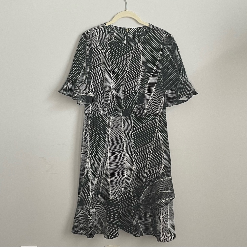 DKNY - Women’s Dress - Size 6